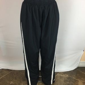 Reebok Men Sweatpants. Size L